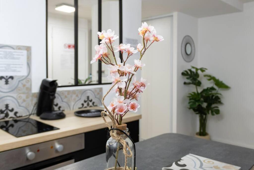 Le Nid Douillet Topdestination-Bourg - Centre Ville - 3 Etoiles Bourg-en-Bresse Exterior foto